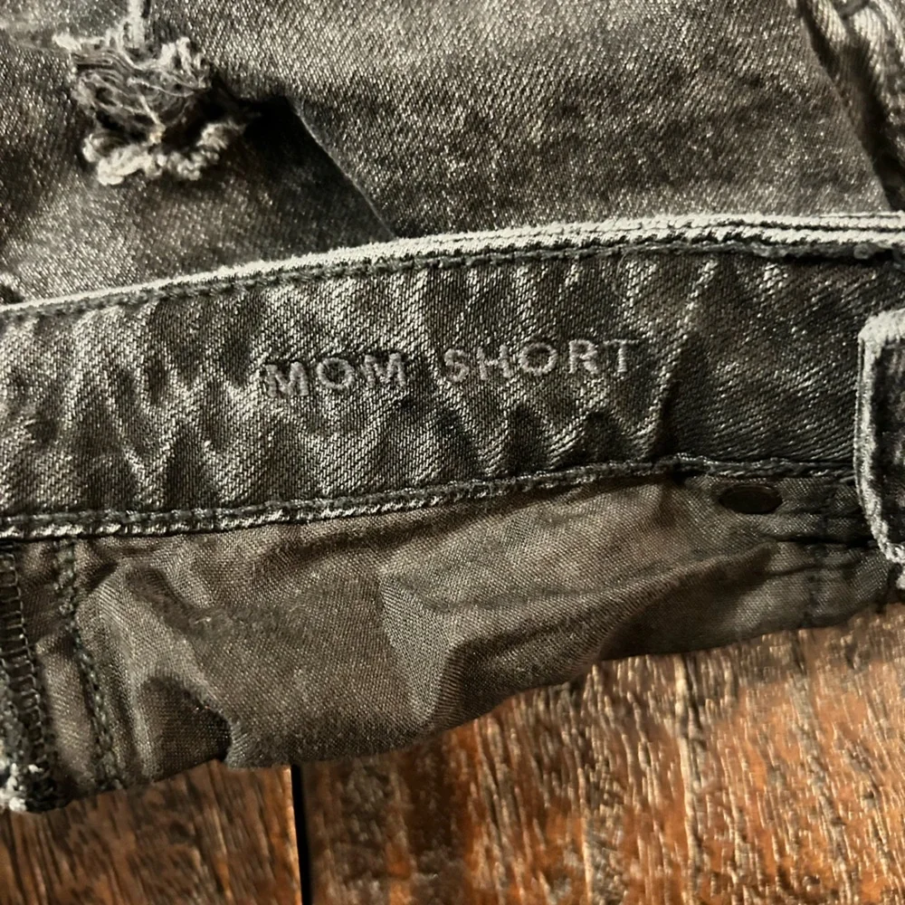 American Eagle Outfitters Black Distressed Festival Mom Jean Shorts